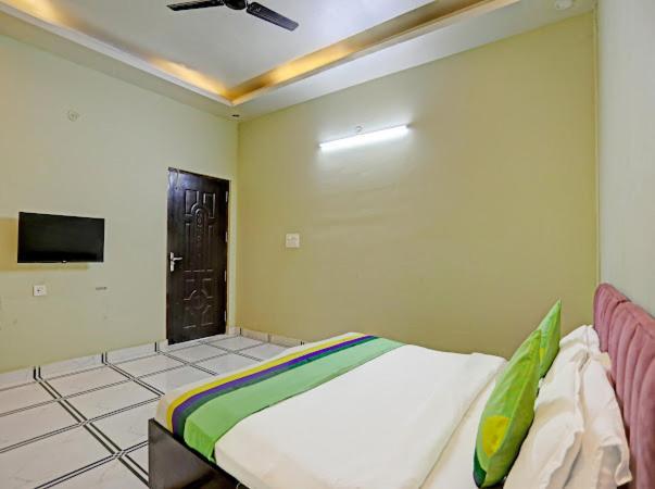 Expo View Residency Hotel Greater Noida Bagian luar foto