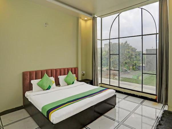 Expo View Residency Hotel Greater Noida Bagian luar foto