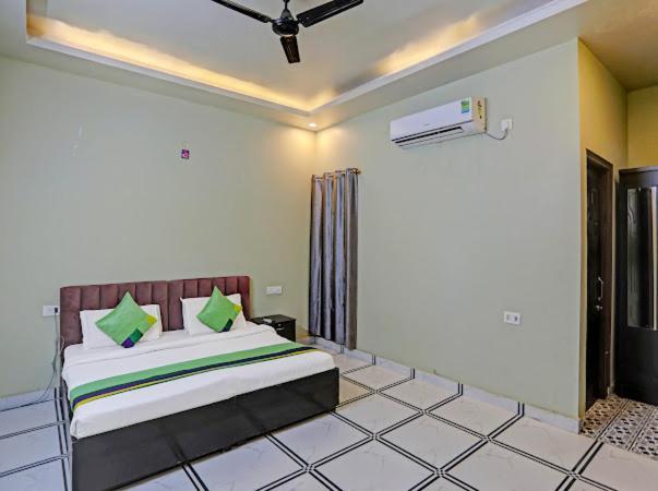 Expo View Residency Hotel Greater Noida Bagian luar foto